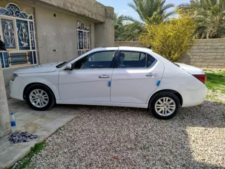 مزایده خودرو دنا، پلاس EF7 5 دنده ساده