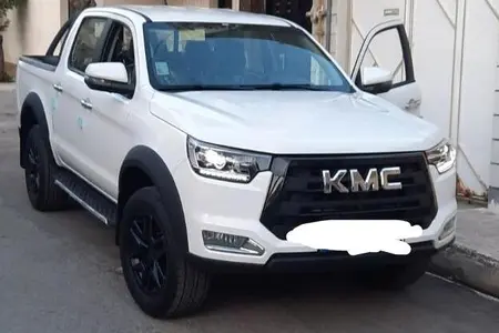 مزایده خودرو کی ام سی، T8 دنده ای