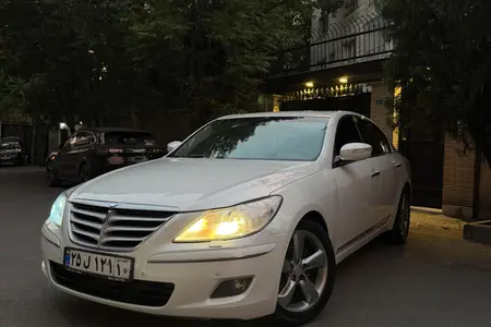 مزایده خودرو هیوندای، جنسیس اتوماتیک