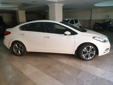 مزایده خودرو کیا، سراتو 2.0 لیتر اتوماتیک