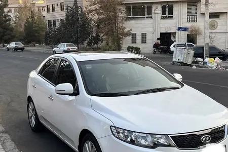 مزایده خودرو کیا، سراتو 2.0 لیتر اتوماتیک