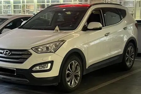 مزایده خودرو هیوندای، سانتافه 4 سیلندر دو دیفرانسیل