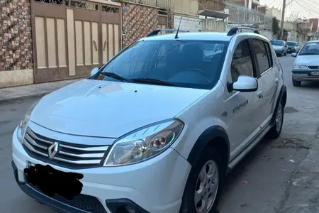 مزایده خودرو رنو، ساندرو اتوماتیک
