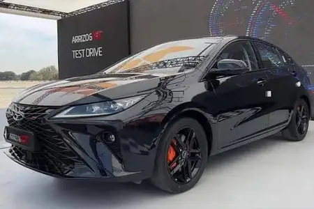 مزایده خودرو فونیکس، آریزو 6 جی تی (Z6 GT) اکسلنت