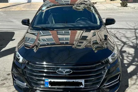 مزایده خودرو فونیکس، آریزو 6 پرو اتوماتیک