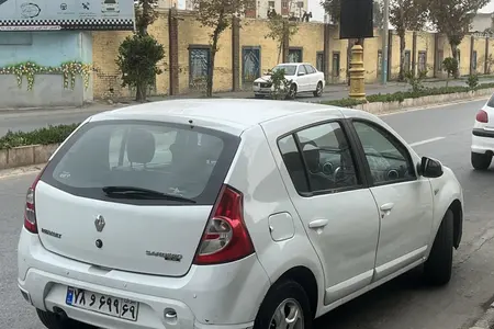 مزایده خودرو رنو، ساندرو اتوماتیک