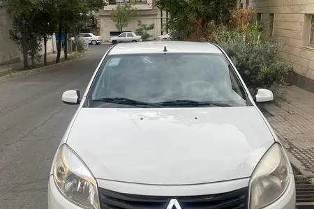 مزایده خودرو رنو، ساندرو اتوماتیک