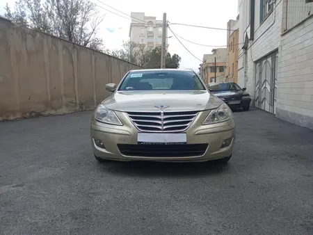 مزایده خودرو هیوندای، جنسیس اتوماتیک