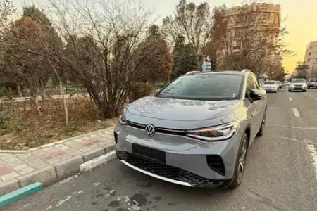 مزایده خودرو فولکس، ID.4 Crozz پیور