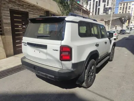 مزایده خودرو تویوتا، پرادو چهار در 2.4 لیتر توربو