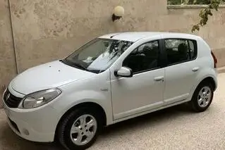مزایده خودرو رنو، ساندرو اتوماتیک