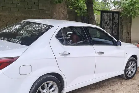 مزایده خودرو دنا، پلاس EF7 5 دنده ساده