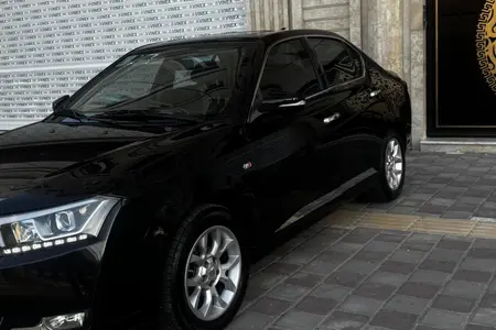 مزایده خودرو دنا، پلاس EF7 اتوماتیک توربو ساده