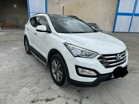مزایده خودرو هیوندای، سانتافه 4 سیلندر دو دیفرانسیل