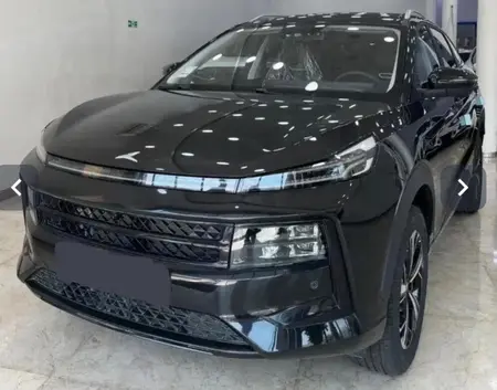 مزایده خودرو کی ام سی، SR6 1.5 لیتر توربو
