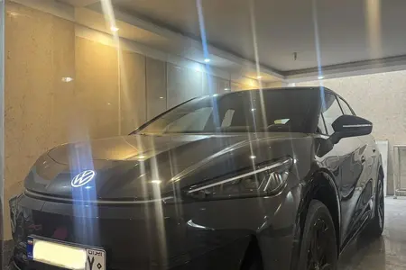 مزایده خودرو فولکس، آی دی یونیکس پیور