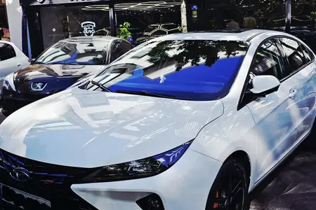 مزایده خودرو فونیکس، آریزو 6 جی تی (Z6 GT) اکسلنت