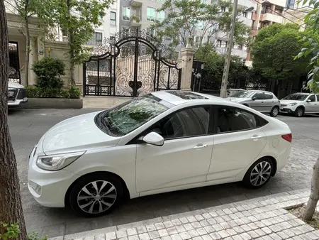 مزایده خودرو هیوندای، اکسنت 1.6 لیتر بلو