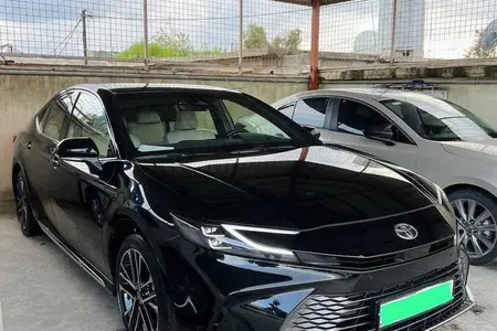 مزایده خودرو تویوتا، کمری هیبرید 2.5 لیتر LE