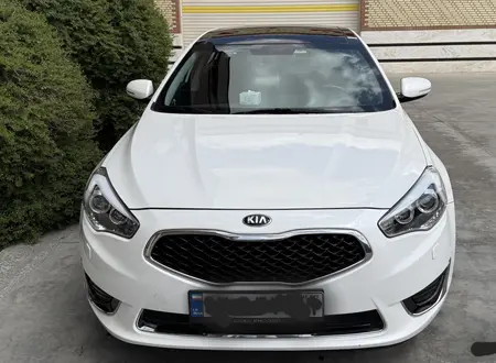 مزایده خودرو کیا، کادنزا اتوماتیک