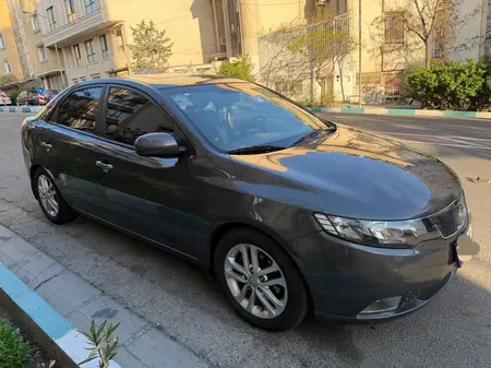 مزایده خودرو کیا، سراتو 2.0 لیتر اتوماتیک