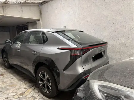 مزایده خودرو تویوتا، bz4X 615 پرو