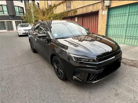 مزایده خودرو کی ام سی، J7 اتوماتیک