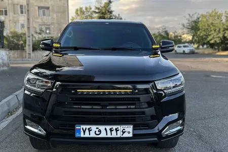 مزایده خودرو کی ام سی، T8 دنده ای