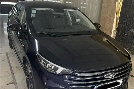 مزایده خودرو فونیکس، آریزو 6 پرو اتوماتیک