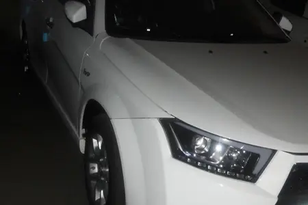 مزایده خودرو دنا، پلاس EF7 اتوماتیک توربو آپشنال