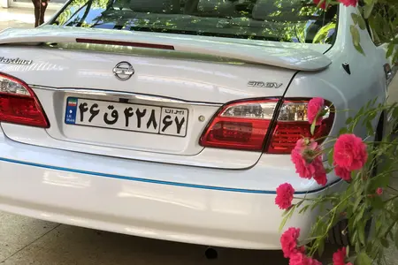 مزایده خودرو نیسان، ماکسیما اتوماتیک