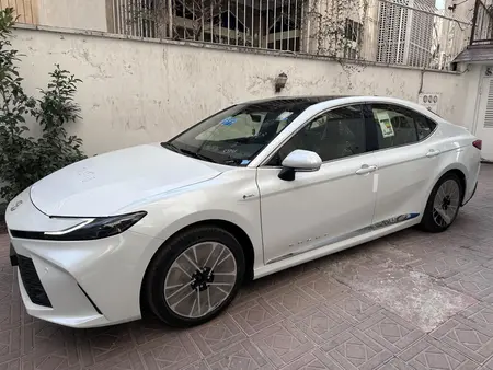 مزایده خودرو تویوتا، کمری هیبرید 2.5 لیتر LE