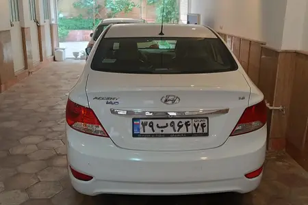 مزایده خودرو هیوندای، اکسنت 1.6 لیتر بلو
