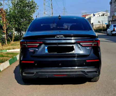 مزایده خودرو فونیکس، آریزو 6 پرو اتوماتیک