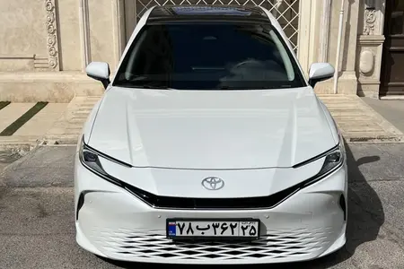مزایده خودرو تویوتا، کمری هیبرید 2.5 لیتر پریمیوم ادیشن