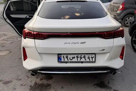 مزایده خودرو کی ام سی، J7 اتوماتیک