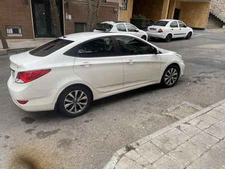 مزایده خودرو هیوندای، اکسنت 1.6 لیتر ساده