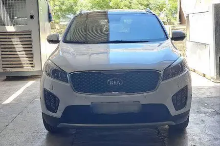 مزایده خودرو کیا، سورنتو 4 سیلندر GT لاین