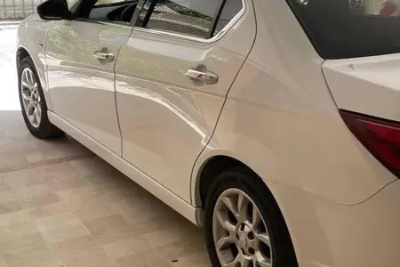 مزایده خودرو دنا، پلاس EF7 اتوماتیک توربو ساده
