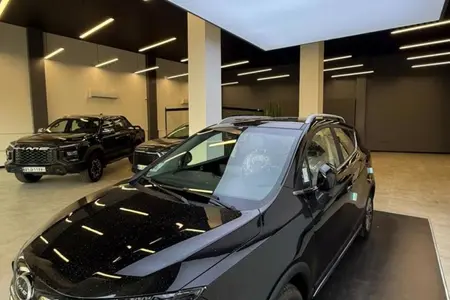 مزایده خودرو کی ام سی، SR3 1.6 لیتر