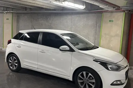 مزایده خودرو هیوندای، i20 اتوماتیک