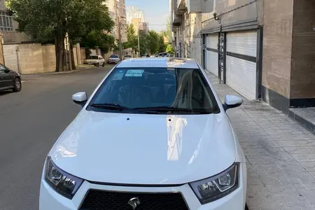 مزایده خودرو دنا، پلاس EF7 اتوماتیک توربو ساده