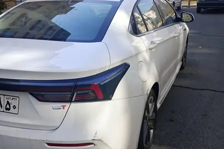 مزایده خودرو فونیکس، آریزو 6 پرو اتوماتیک