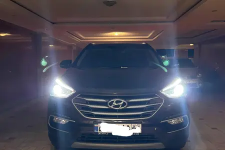 مزایده خودرو هیوندای، سانتافه 4 سیلندر دو دیفرانسیل