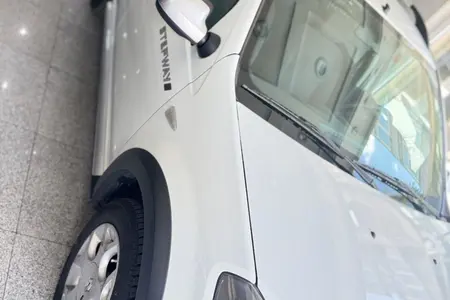 مزایده خودرو رنو، ساندرو اتوماتیک