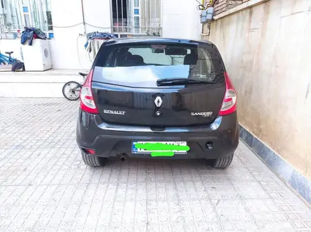 مزایده خودرو رنو، ساندرو اتوماتیک
