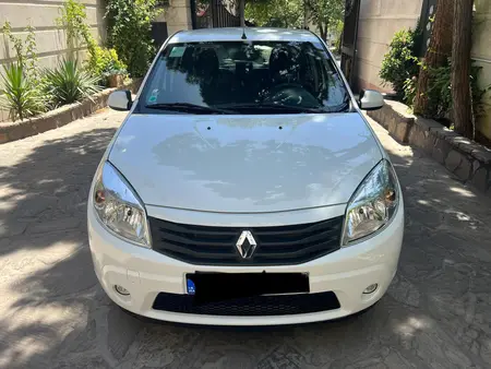 مزایده خودرو رنو، ساندرو اتوماتیک