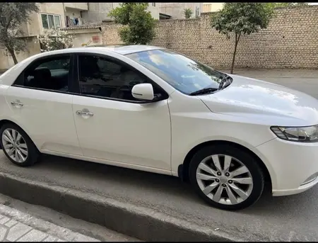 مزایده خودرو کیا، سراتو 2.0 لیتر اتوماتیک