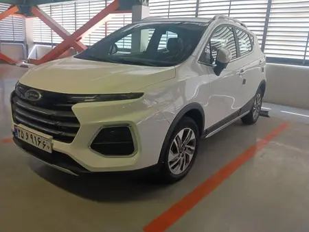 مزایده خودرو کی ام سی، SR3 1.6 لیتر