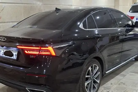 مزایده خودرو فونیکس، آریزو 6 پرو اتوماتیک